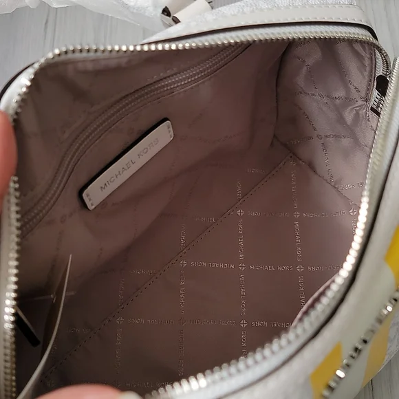 MICHAEL KORS Bedford Small Logo Stripe Satchel - Picture 8 of 11